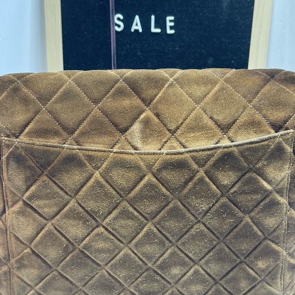 Chanel Brown Suede Shoulder Bag,with auth. Card and care card, pre loved. - Picture 13 of 16